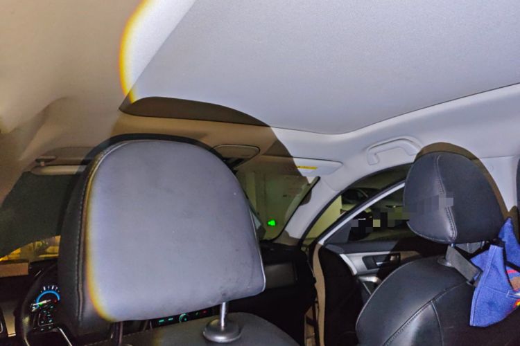 Used Haval H2 2018 Red-Label 1.5T Dual-Clutch Two-Wheel-Drive Luxury Model Headliner