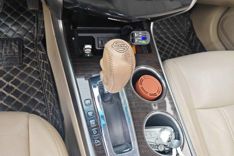 Used Nissan Teana 2013 2.0L XE Fashion Edition Gear Lever