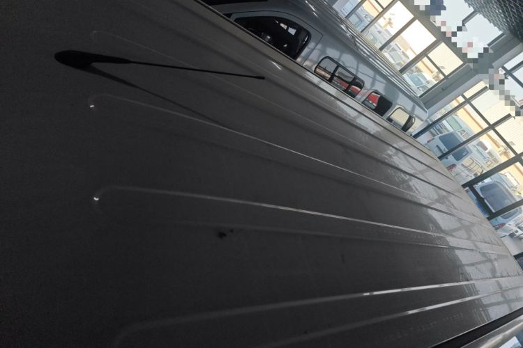 Used Wuling Yangguang 2025 Model 310KM Bus Edition—Customized by CATL Roof