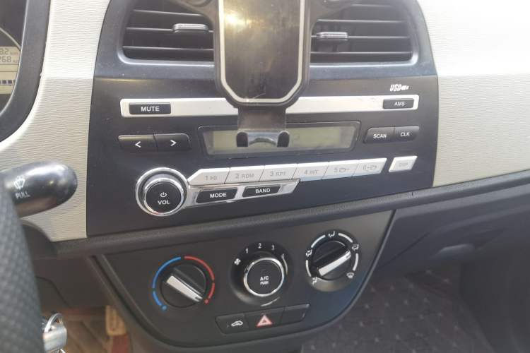 Used CHANGAN OSHAN Olisway 2015 1.2L Manual Enjoyment Model