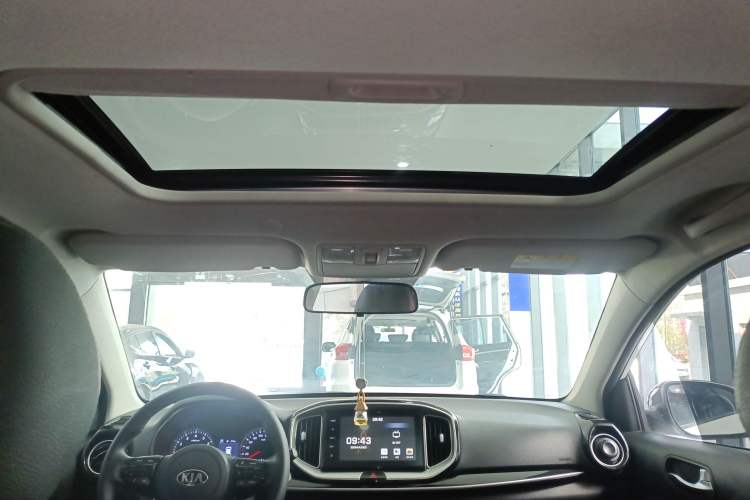 Used Kia kx1 Stonic 2021 1.4L CVT Fun & Sunroof Model