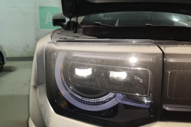 Used BAIC Off-Road BJ30 2024 1.5T Magic Electric Drive Advanced Version Right Front Headlight