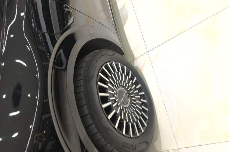 Used Zeekr 009 2024 7-Seater Aisle Version 108 kWh