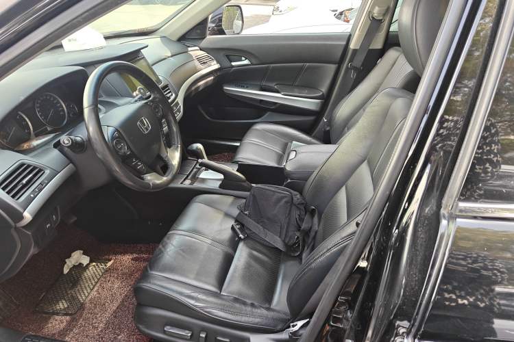 Used Honda Crosstour 2014 2.4L Luxury Edition Left Front Seat