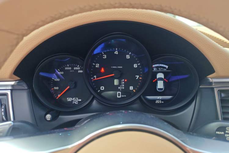 Used Porsche Macan 2014 Macan 2.0T
