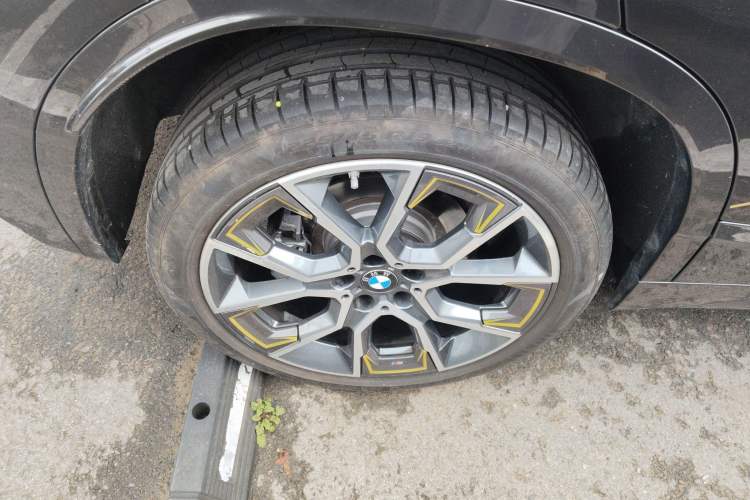 Used BMW X2 2023 xDrive 25i Shining Edition
