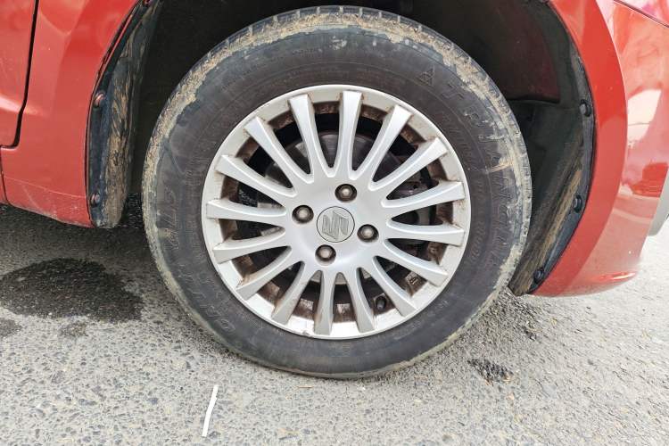 Used Suzuki Swift 2014 1.3L Manual Standard Edition Right Front Wheel Hub