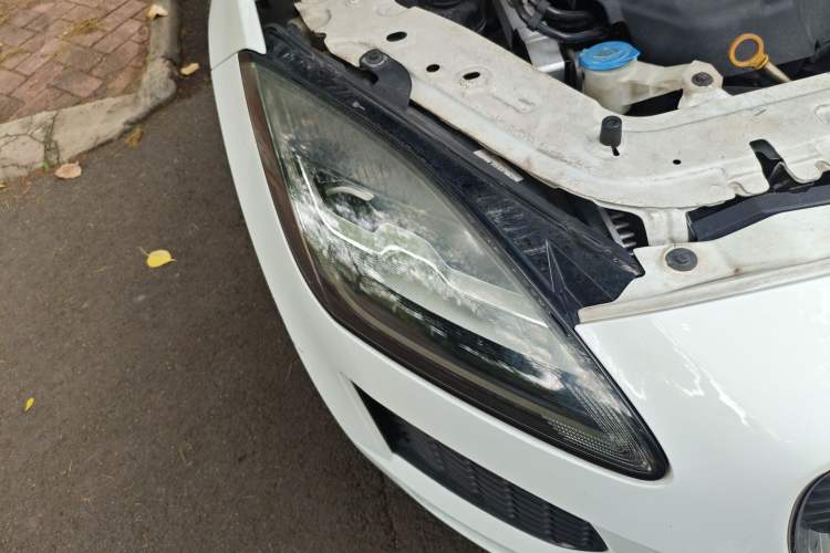 Used Jaguar E-PACE 2018 P200 S China VI Right Front Headlight