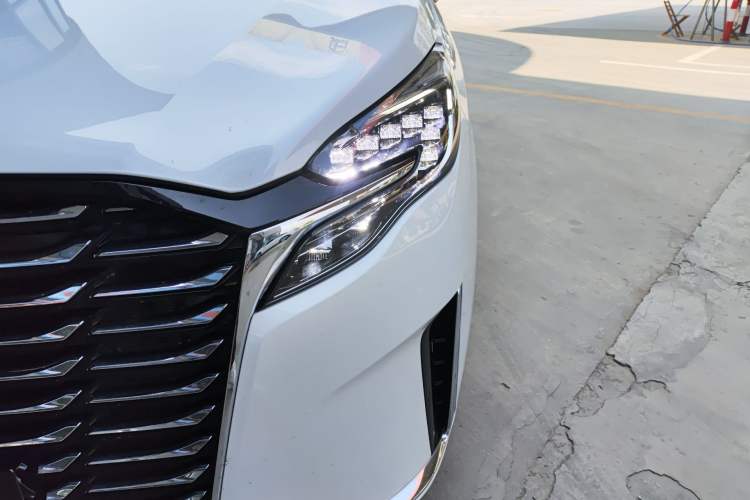 Used Buick GL8 2023 ES Lu Zun Comfort Model