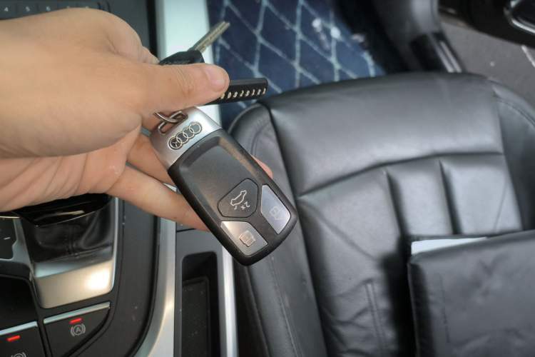 Used Audi A4L 2019 40 TFSI Fashion Edition China VI Emission Standard