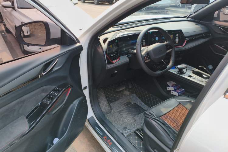 Used CHANGAN OSHAN X5 PLUS 2023 1.5T DCT Excellence Edition Driver Seat