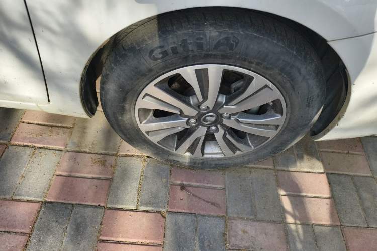 Used Great Wall C30 2015 1.5L AMT Luxury Model Right Front Wheel Hub