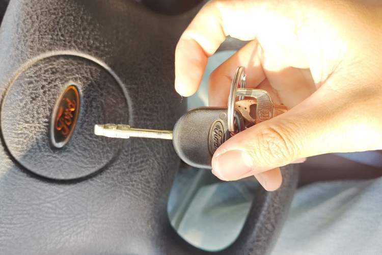 Used Ford Classic Transit 2015 2.8T Diesel Multi-Function Long-Wheelbase 6-Seater Mid-Roof JX493ZLQ4