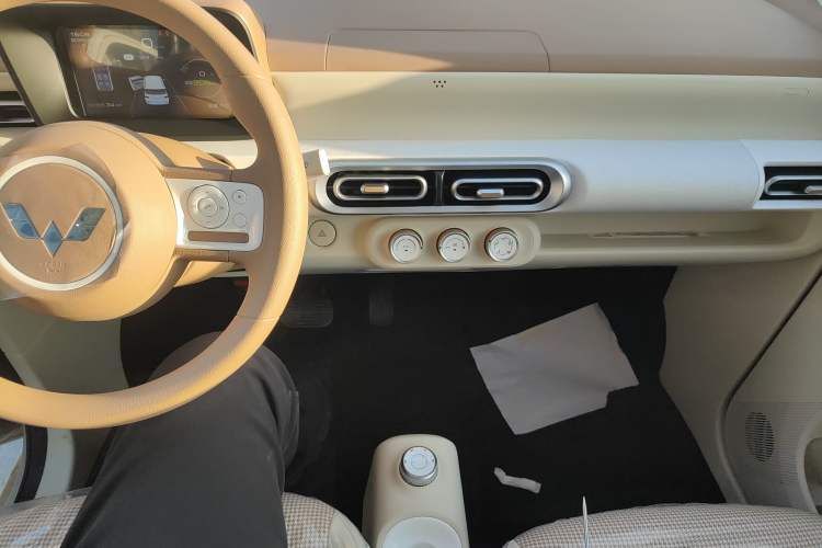 Used Wuling Hongguang MINIEV 2024 3rd Generation 215km Youth Edition