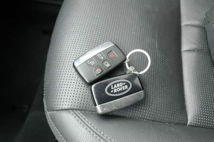 Used Land Rover Discovery Sport 2019 240 PS SE Version China V Standard Vehicle Key