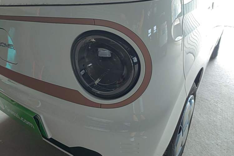 Used Geely Galaxy Panda 2024 Panda Mini 200km Endurance Bear

