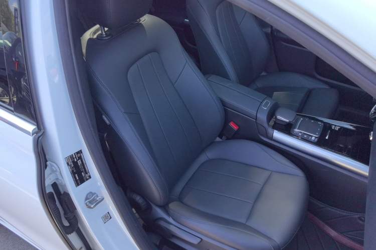 Used Mercedes-Benz B-Class 2022 Second Facelift B 200 Fashion Edition
