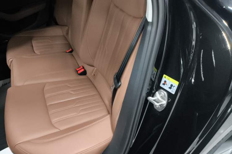 Used Audi A6L 2024 45 TFSI quattro Prestige Elegant Edition Left Rear Seat