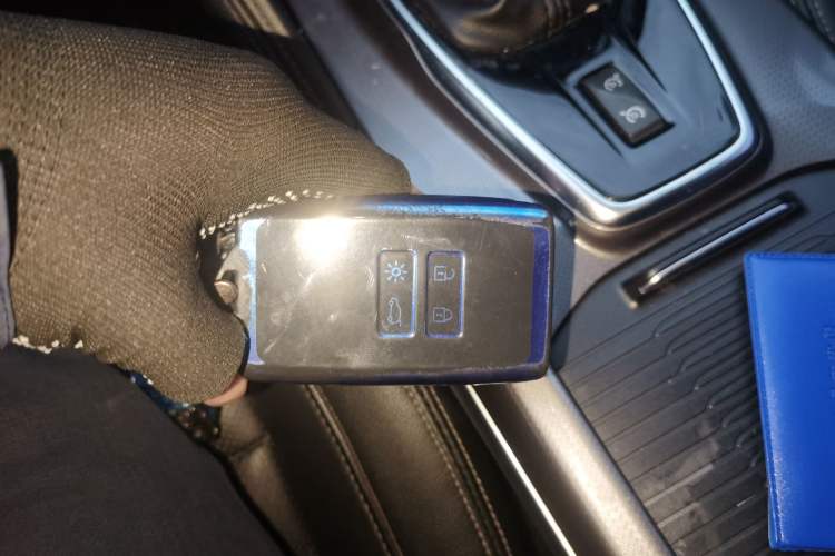 Used Renault Koleos 2017 2.0L Two-Wheel Drive Luxury Edition