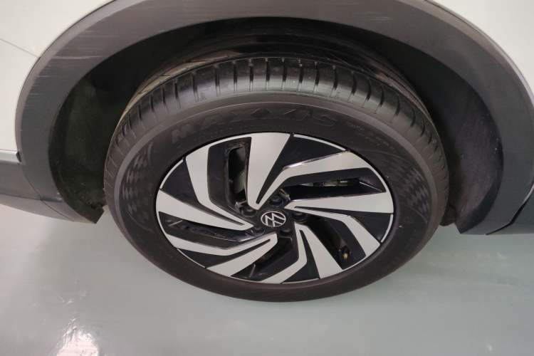 Used Volkswagen Tiguan L 2024 330TSI Automatic Two-Wheel Drive Smart Edition
