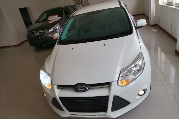 Used Ford Focus 2012 Sedan 1.6L Manual Comfort Model