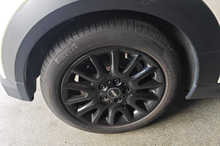 Used MINI 2022 Updated 1.5T ONE Right Rear Wheel Hub