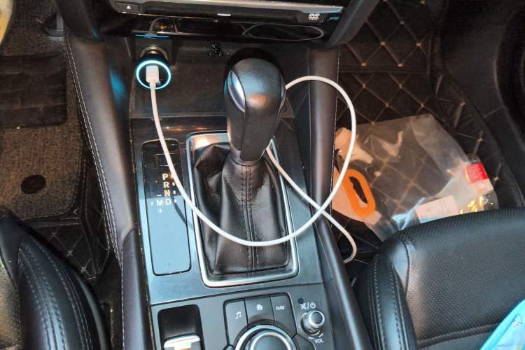 Used Mazda Atenza 2017 2.0L Blue Sky Luxury Edition