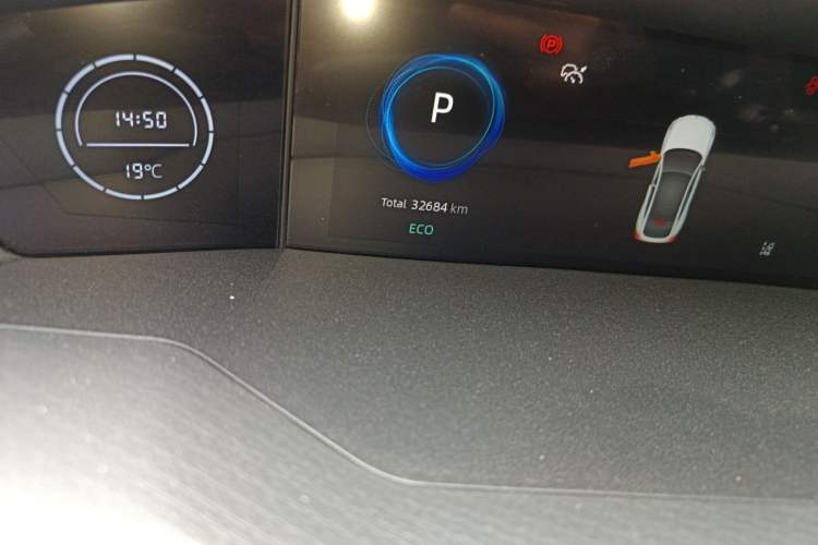 Used CHANGAN UNI-V 2023 1.5T Prestige Model