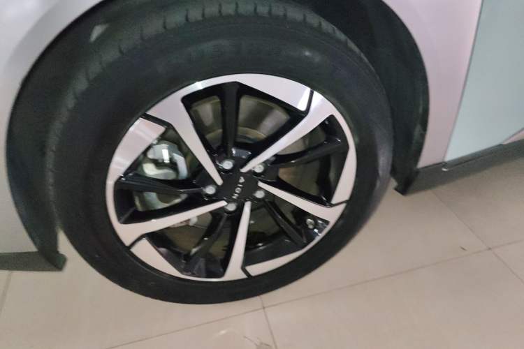 Used AION Y 2023 Plus 510 Smart Edition
