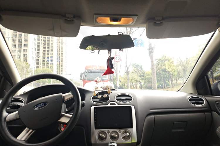 Used Ford Focus 2012 Hatchback Classic 1.8L Automatic Base Model
