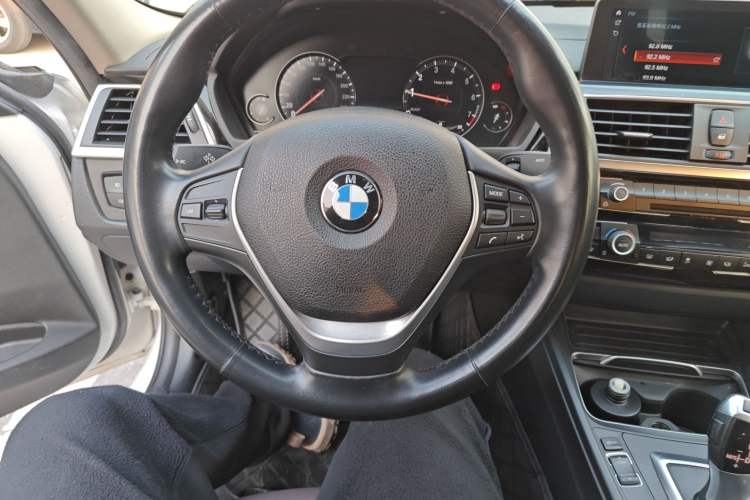 Used BMW 3 Series 2019 320Li Fashion Model
