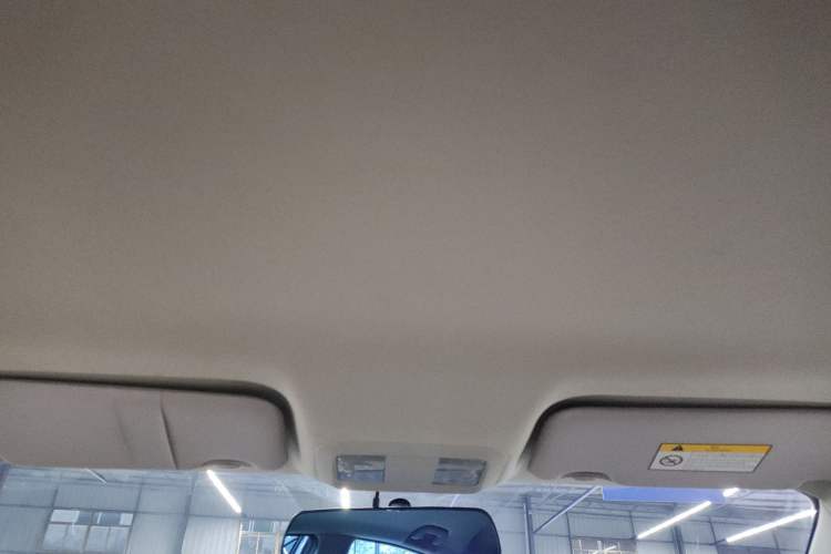 Used Dongfeng Aeolus Yixuan 2023 Mach Edition 1.5L Automatic Chasing Wind Version Headliner