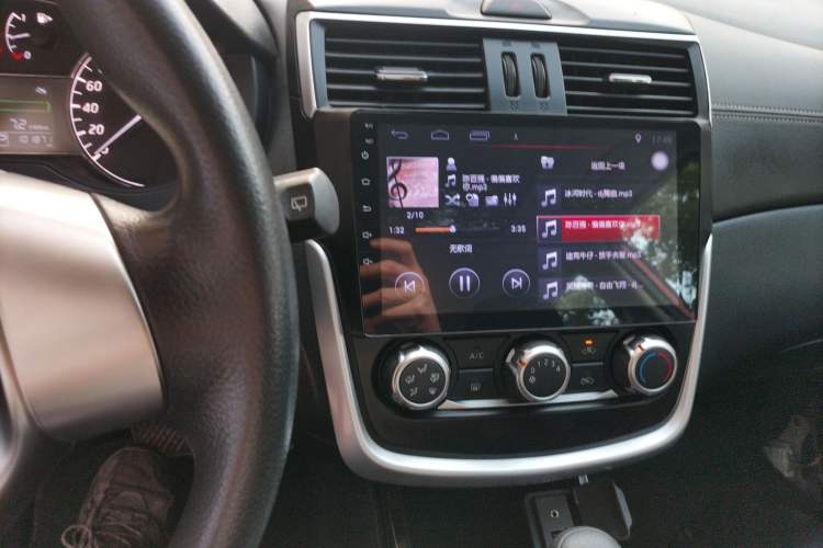 Used Nissan Tiida 2016 1.6L CVT Cool Dynamic Edition