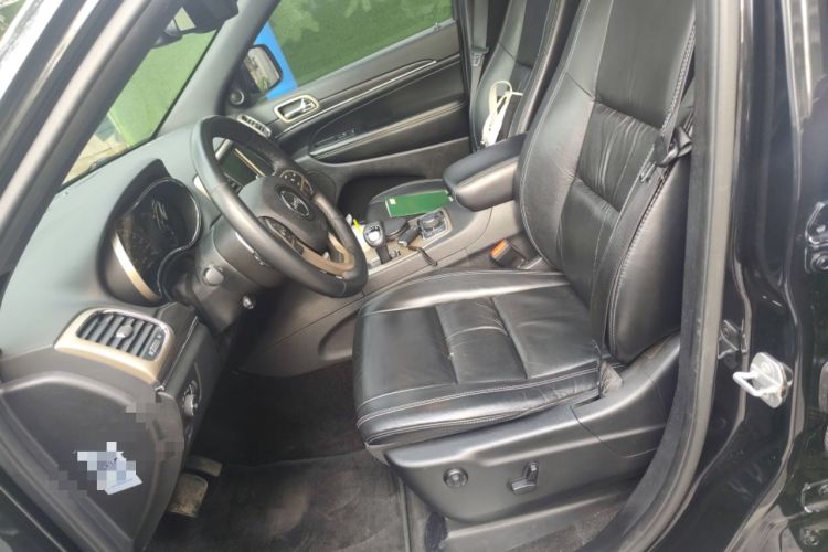 Used Jeep Grand Cherokee 2014 3.0TD Diesel Comfort Navigation Version Left Front Seat