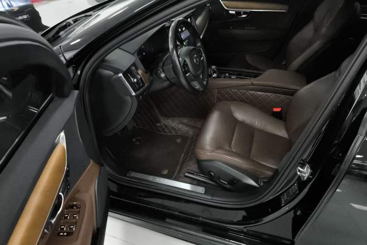 Used Volvo S90 2022 B5 Zhiyi Luxury Edition Driver Seat