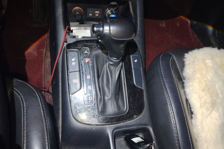 Used Kia K3 2016 1.6L Automatic GLS Gear Lever
