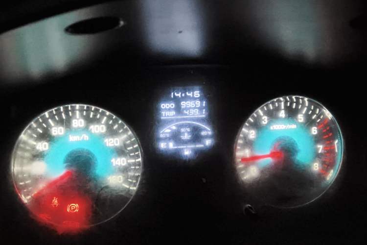 Used Jinbei New Hiace X30L 2016 1.5L Wealth Edition Van DLCG14 Odometer Close Up