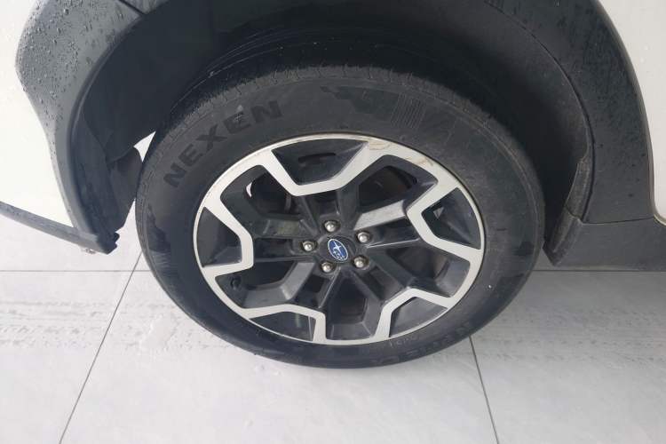 Used Subaru XV 2016 2.0i Comfort Navigation Edition
