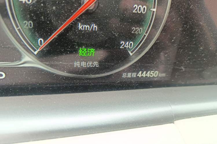 Used VOYAH FREE 2024 Ultra-Long Range Intelligent Driving Version Odometer Close Up