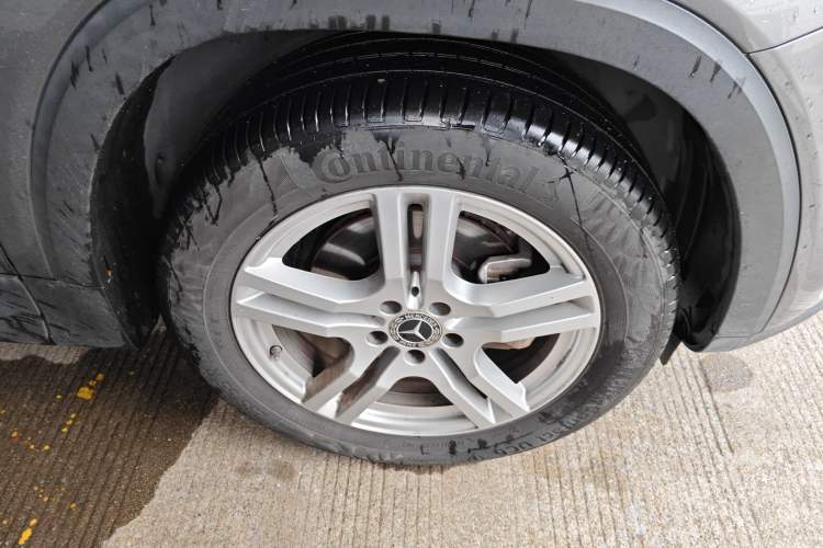 Used Mercedes-Benz GLB 2020 GLB 200 Dynamic Edition Right Front Wheel Hub