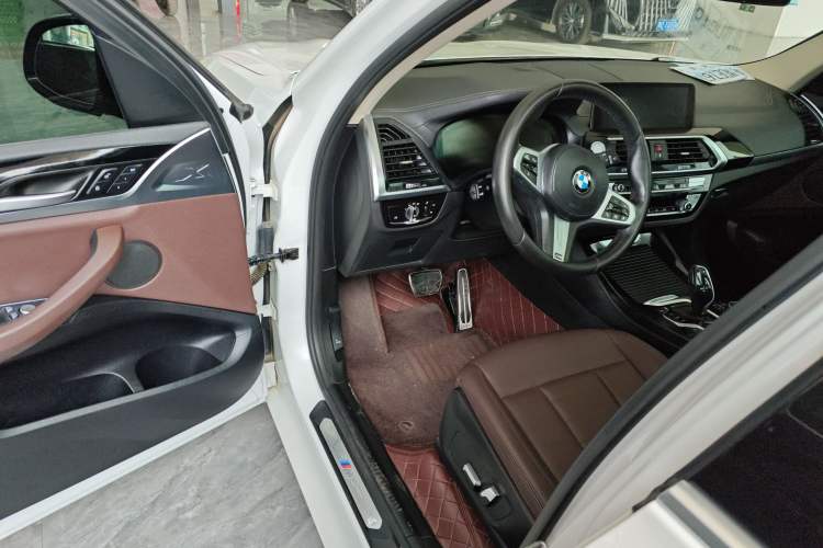 Used BMW X3 2020 xDrive25i M Sport Package Driver Seat