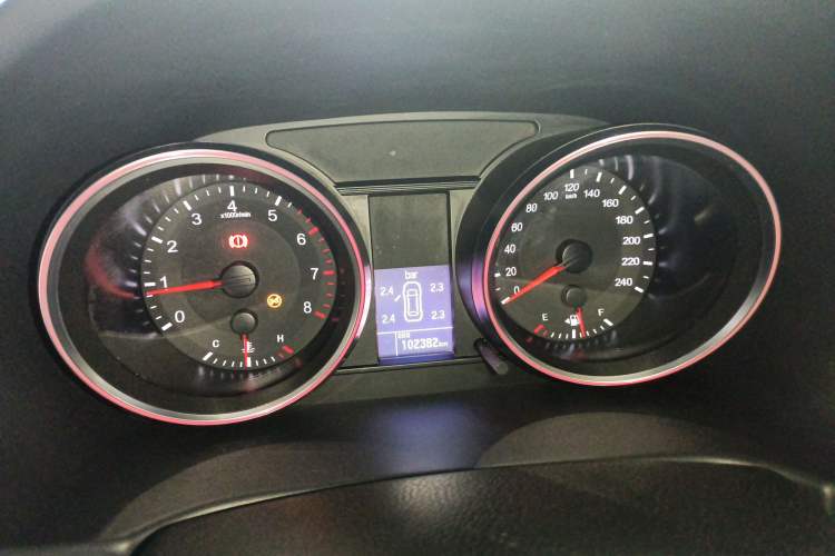 Used Haval H6 2017 Blue Label Sport Edition 1.5T Manual Two-Wheel Drive Elite Model Instrument Cluster