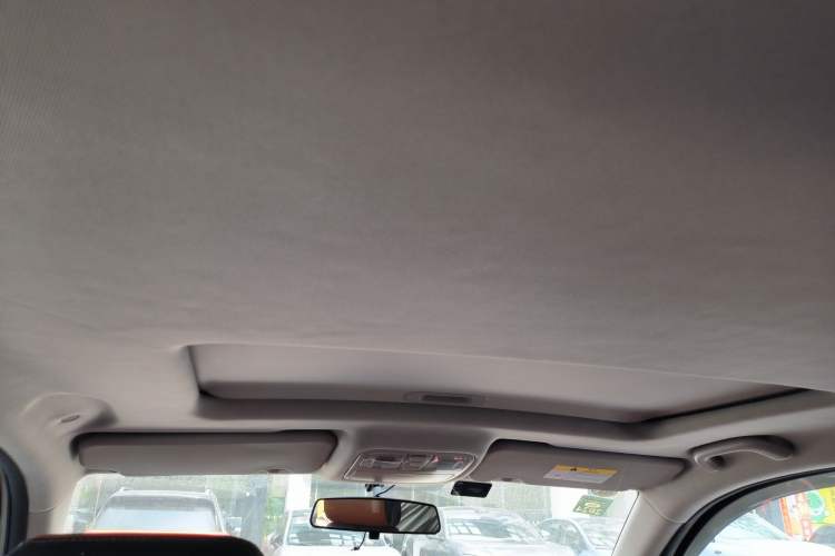 Used CHANGAN OSHAN CX70 2016 1.6L Manual Luxury Model
