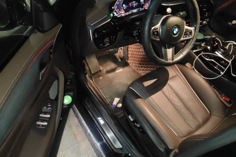 Used BMW 5 Series 2021 530Li Leading Model M Sport Package