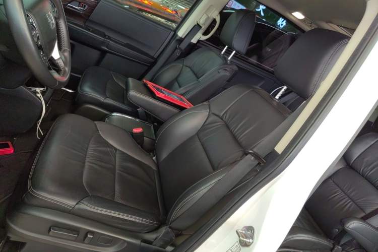 Used Honda Elysion 2016 2.4L Luxury Edition
