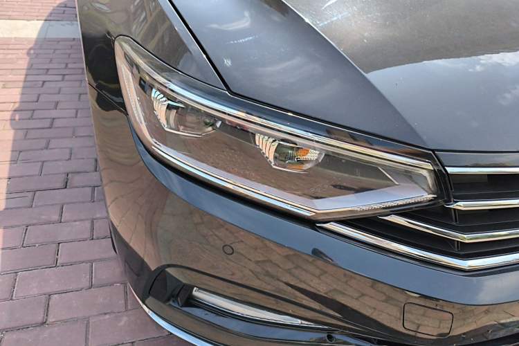 Used Volkswagen Magotan 2020 330TSI DSG Leading Model
