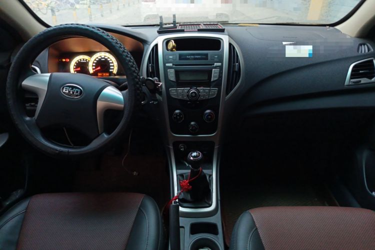 Used BYD F3 2015 Energy-Saving Edition 1.5L Manual Luxury Model
