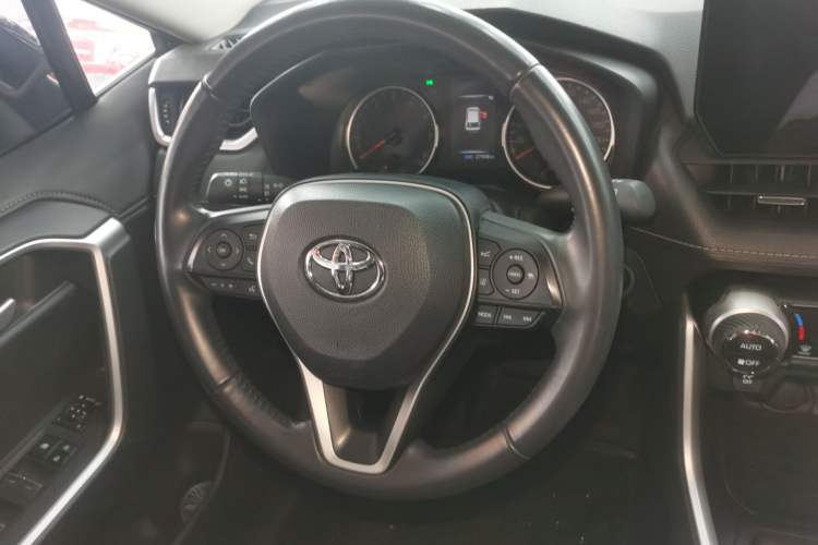 Used Toyota Wildlander 2023 2.0L CVT Two-Wheel Drive Urban Edition Steering Wheel
