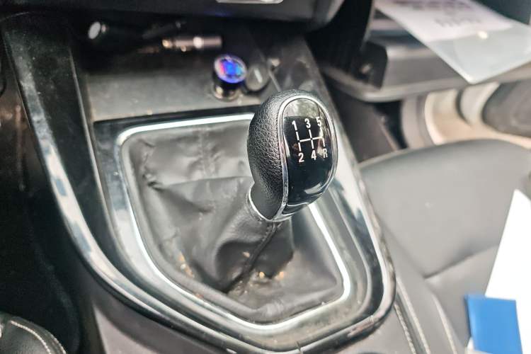 Used Dongfeng Fengon S560 2019 1.8L Manual Urban Model Gear Lever