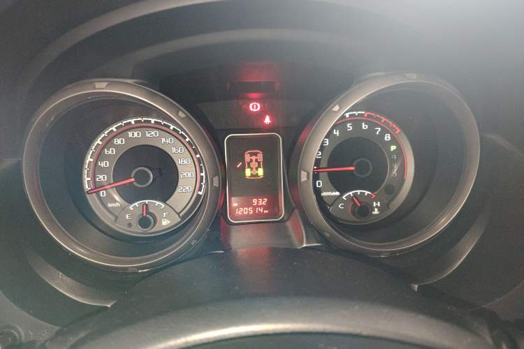 Used Mitsubishi Pajero 2016 3.0L Automatic Standard Version China V Standard